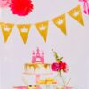 Guirlande de fanion dorée couronne de Princesse