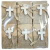 Contenant kraft avec croix en bois